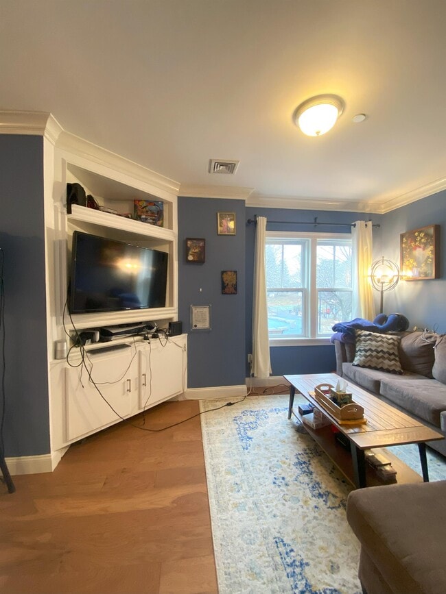 121 Green St in Boston, MA - Building Photo - Building Photo