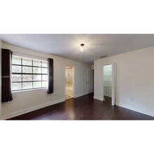 11212 SW 132nd Ct W in Miami, FL - Building Photo - Building Photo
