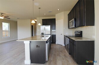 712 Gristmill Dr in New Braunfels, TX - Building Photo - Building Photo