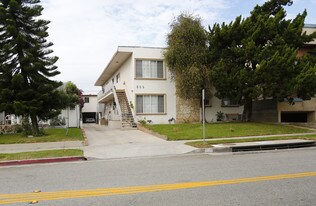 535 Fischer St in Glendale, CA - Building Photo