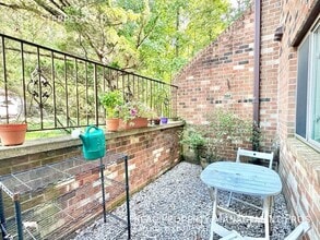 3856 Steppes Ct in Falls Church, VA - Building Photo - Building Photo