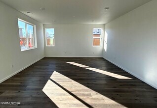 3457 Payton Wy in Fernley, NV - Building Photo - Building Photo