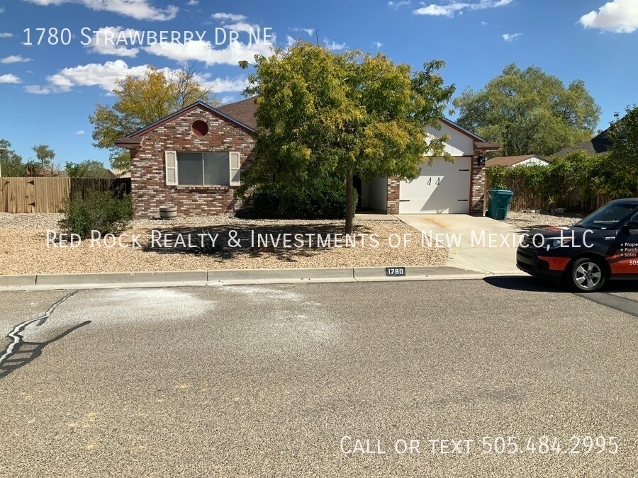 1780 Strawberry Dr NE in Rio Rancho, NM - Building Photo
