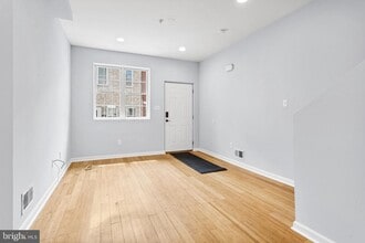 2139 Latona St in Philadelphia, PA - Building Photo - Building Photo