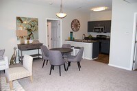 Building Photo - Southgate Landing Apartamentos in Louisville, Kentucky