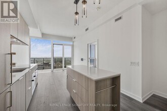 28 Ann St in Mississauga, ON - Building Photo - Building Photo