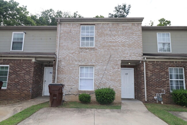 109 Floyd Ct in Nicholasville, KY - Building Photo - Building Photo