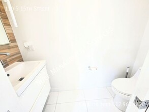 110 S 15th St in Pittsburgh, PA - Building Photo - Building Photo