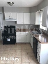 6217 E 95th Terrace in Kansas City, MO - Foto de edificio - Building Photo