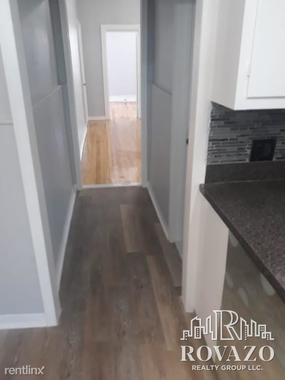 332 Sip Ave-Unit -# 1 in Jersey City, NJ - Building Photo - Building Photo