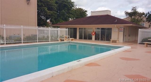 8480 SW 154th Cir Ct-Unit -921 in Miami, FL - Building Photo