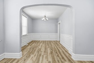 7148 Kensington Ave in Maplewood, MO - Building Photo - Building Photo