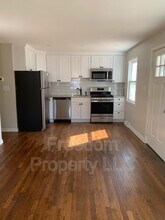 38 Elmhurst Cir in West Hartford, CT - Building Photo - Building Photo