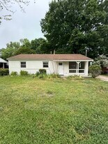 4029 Chelsea Dr in Montgomery, AL - Building Photo