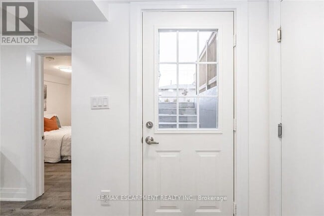 476 Ferguson Ave N in Hamilton, ON - Building Photo - Building Photo