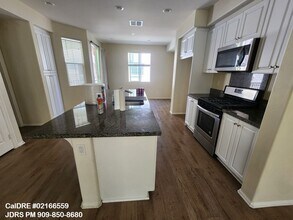 136 Dorsett Ave in Upland, CA - Building Photo - Building Photo