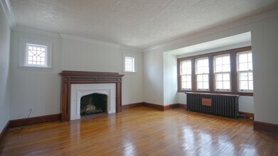 1082 Avenue Rd in Toronto, ON - Building Photo - Building Photo