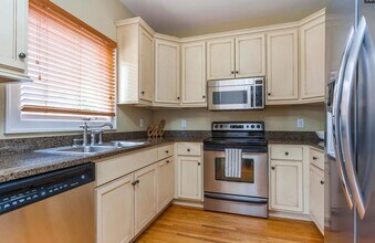 2500 21st Ave S in Nashville, TN - Building Photo - Building Photo
