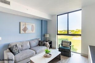 1155 NE 126th St in North Miami, FL - Building Photo