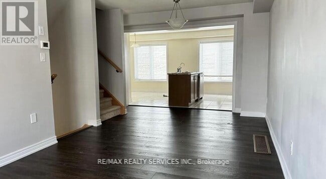 property at 470-470 Linden Dr