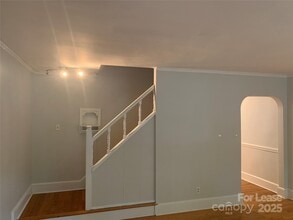 2103 Queens Rd W in Charlotte, NC - Building Photo - Building Photo