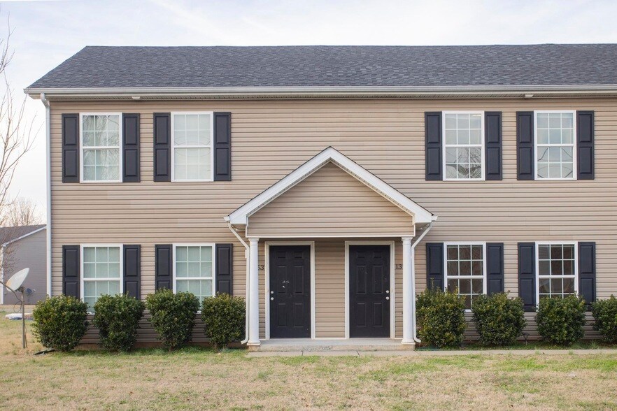 1355 Macedonia Dr in Murfreesboro, TN - Building Photo