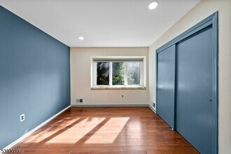 148 Riverbend Dr in North Brunswick, NJ - Building Photo - Building Photo