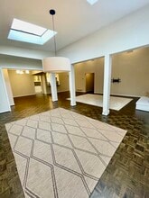 10654 Sandpiper Ln in Dallas, TX - Foto de edificio - Building Photo
