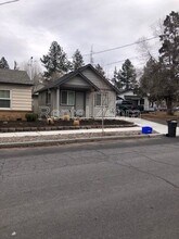 208 SE 4th St in Bend, OR - Building Photo - Building Photo