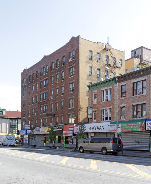 1102 Glenwood Rd in Brooklyn, NY - Building Photo