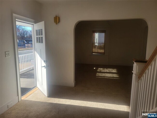 12-01 Morlot Ave in Fair Lawn, NJ - Building Photo - Building Photo