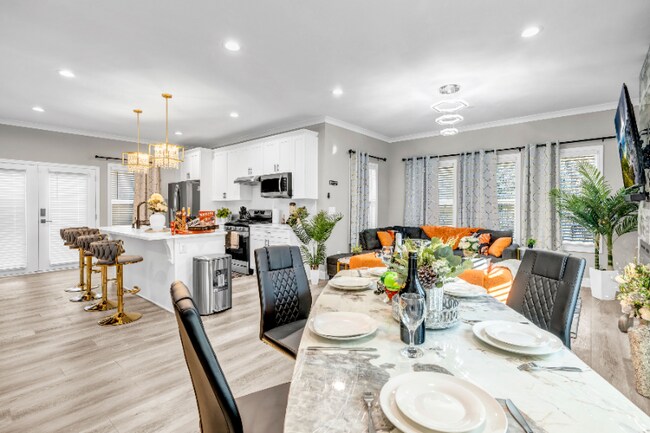 1330 Adams Dr SW in Atlanta, GA - Building Photo - Building Photo