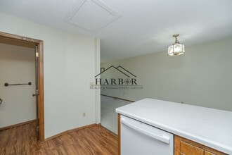 1800 43rd St NW in Rochester, MN - Building Photo - Building Photo