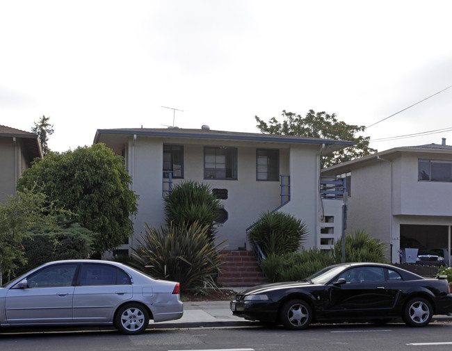616 S 7th St in San Jose, CA - Foto de edificio - Building Photo