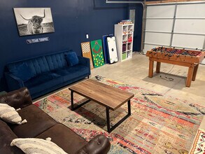 118 Fitzgerald Dr, Unit SI FL3-ID1039084P in Nashville, TN - Foto de edificio - Building Photo