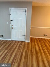 20 Sheffield Ct in North Brunswick, NJ - Building Photo - Building Photo
