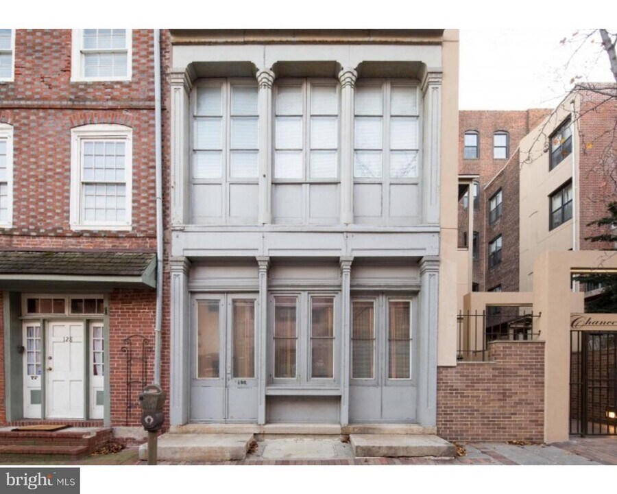 131 Arch St-Unit -404 in Philadelphia, PA - Building Photo