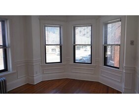 552 Tremont St-Unit -2F in Boston, MA - Building Photo - Building Photo