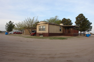 999 Rio Vista Rd in El Paso, TX - Building Photo - Building Photo