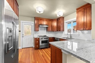 4321 SW Dawson St in Seattle, WA - Building Photo - Building Photo