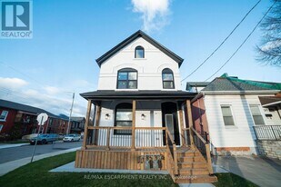 265 Robert St in Hamilton, ON - Building Photo