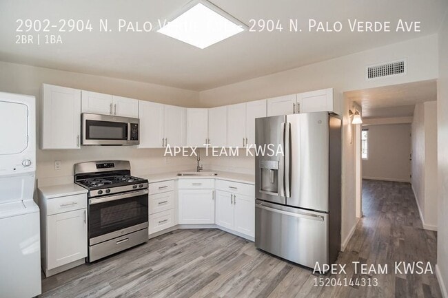 property at 2902-2904 N Palo Verde Ave