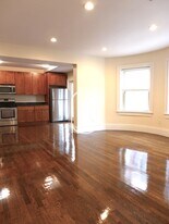 27 Boulevard Ter, Unit 2 in Boston, MA - Building Photo