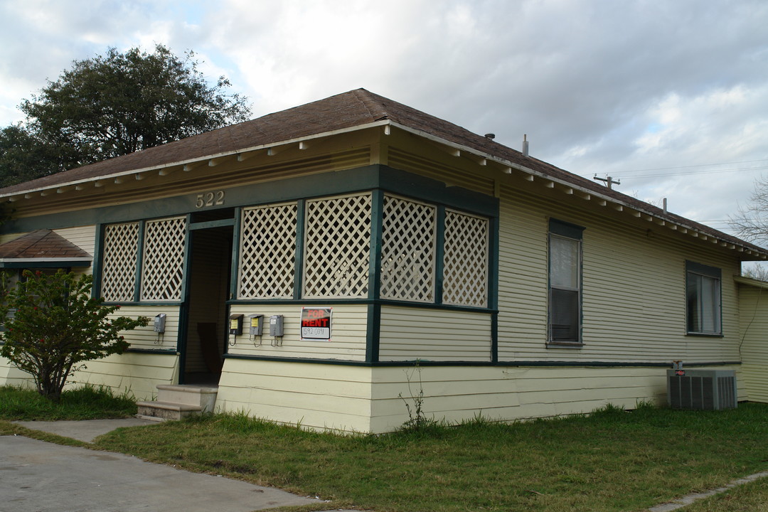 522 Santa Gertrudis St in Kingsville, TX - Building Photo