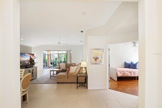 163 Braemar Ave in Venice, FL - Foto de edificio - Building Photo