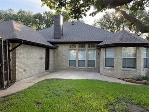 6706 Springmeadow Ln in Rowlett, TX - Building Photo - Building Photo