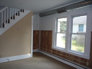 347 Adrain St, Unit Rear in Emmaus, PA - Building Photo - Building Photo