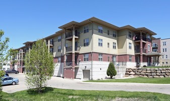 Aurora Pointe Apartments