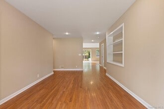 19 Rockledge Rd in Katonah, NY - Building Photo - Building Photo