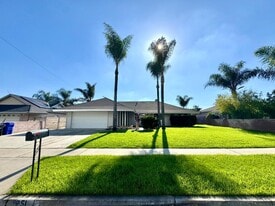 251 E Heather St in Rialto, CA - Building Photo